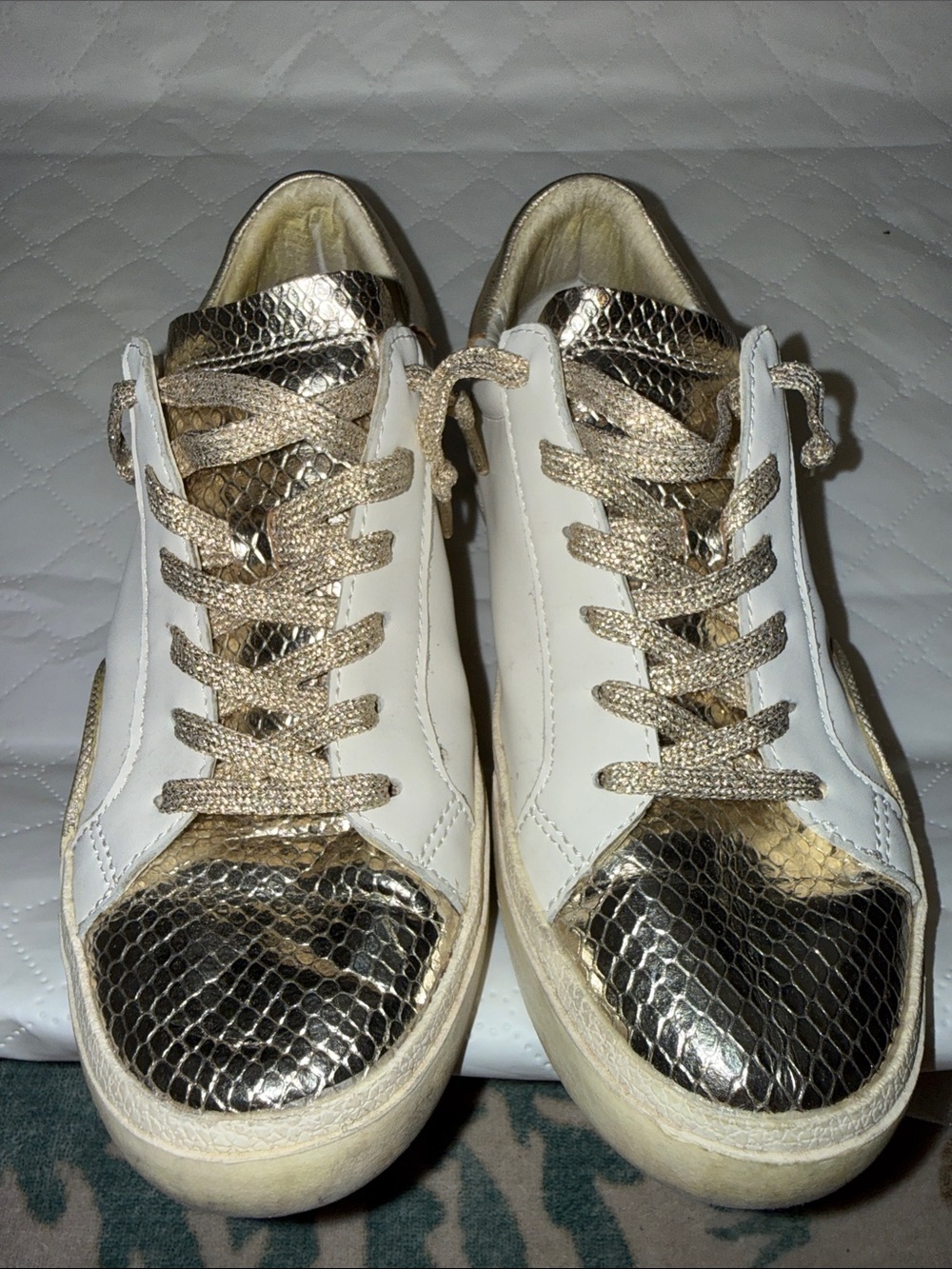 Dolce Vita Women's Metallic Gold & White Fashion Sneakers